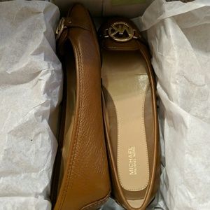 Michael Kors brown flats